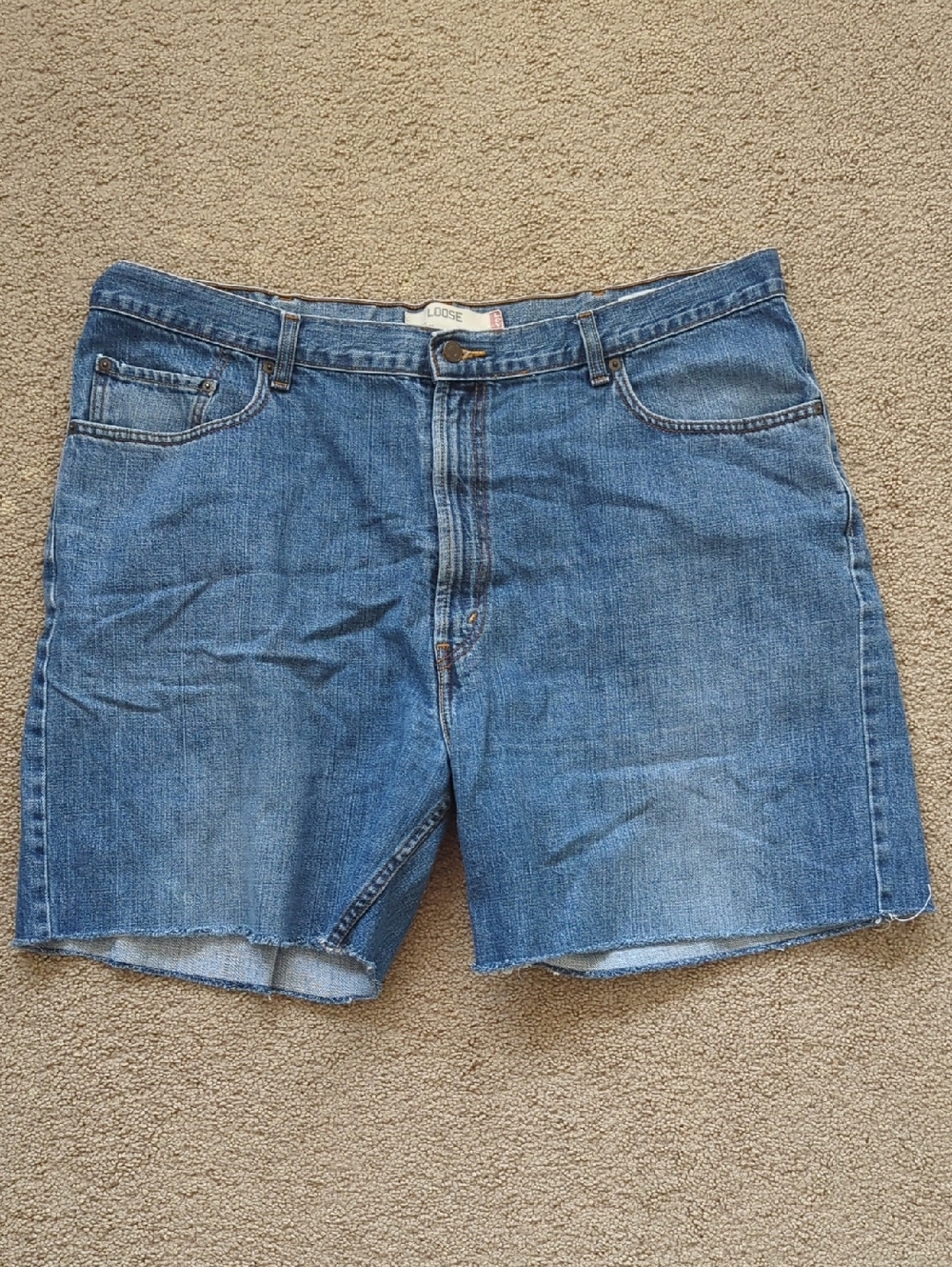 Levis Denim Loose Fit 569 Cut Off Shorts Waist 42